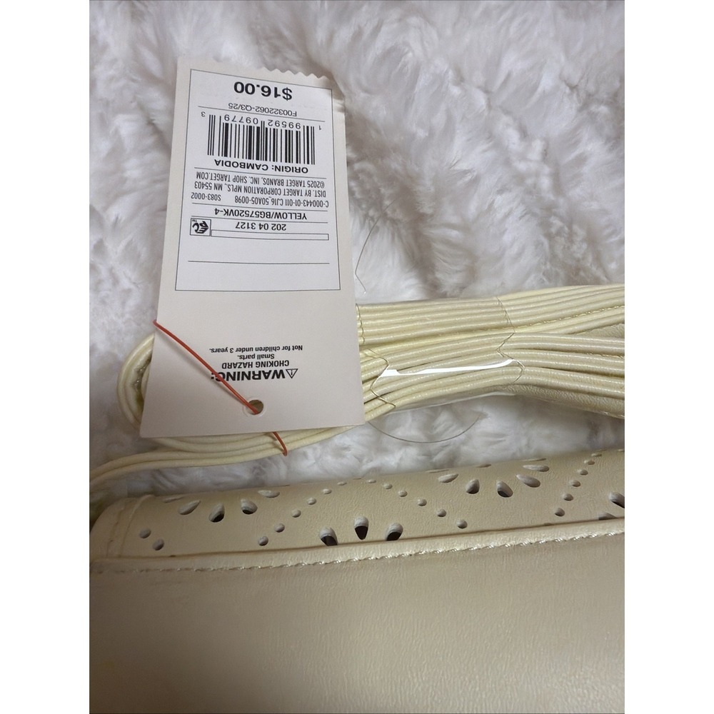 Cat & Jack Yellow Cream Laser Cut Floral Saddle Crossbody Purse Kids NWT - Picture 5 of 6